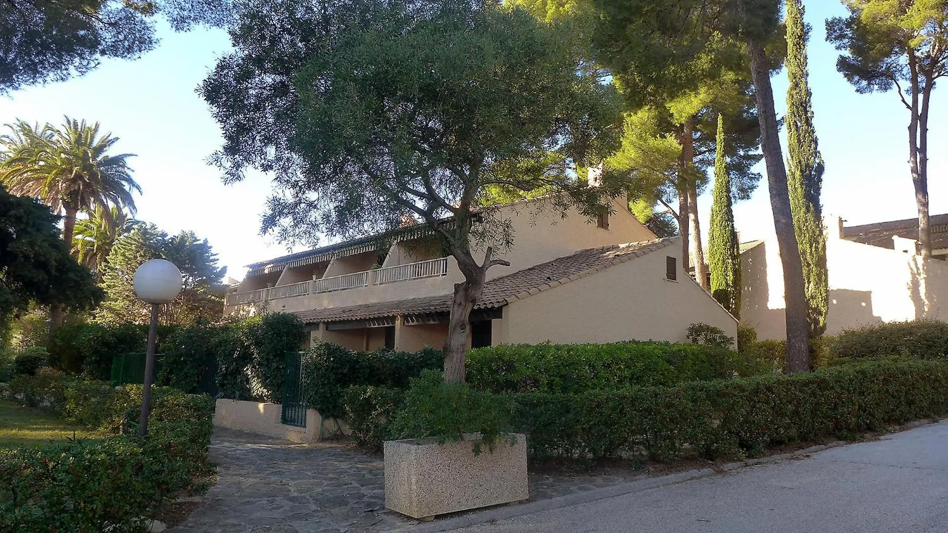 Apartment Jardins De La Mer-10 By Interhome Saint-Cyr-sur-Mer